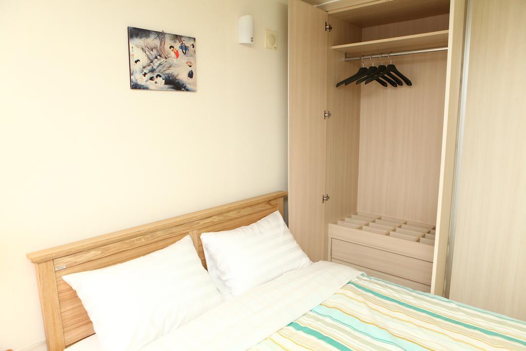 Crown House Hotel Incheon Bagian luar foto