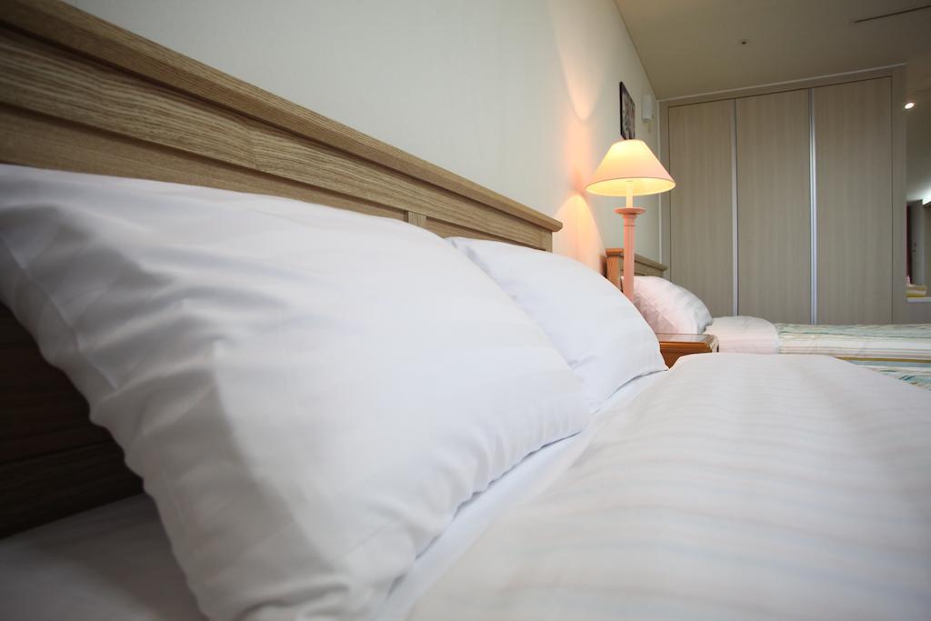 Crown House Hotel Incheon Bagian luar foto