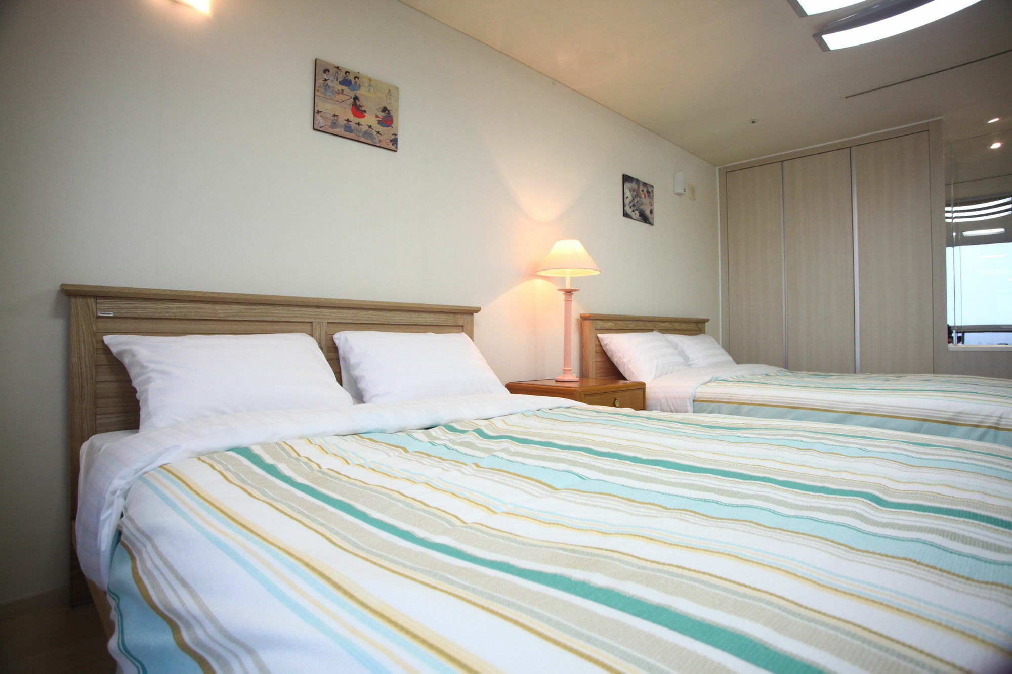 Crown House Hotel Incheon Bagian luar foto