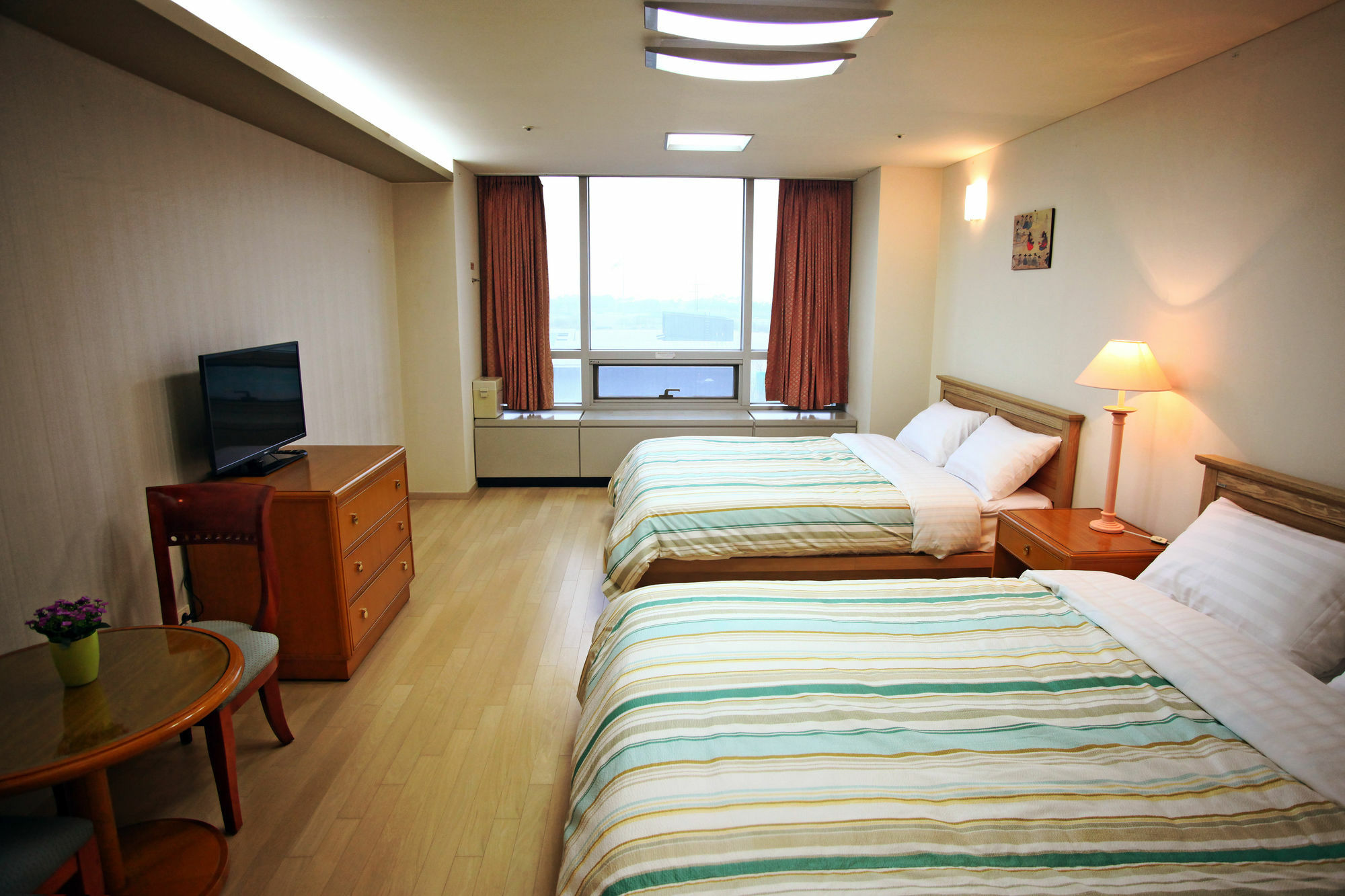 Crown House Hotel Incheon Bagian luar foto